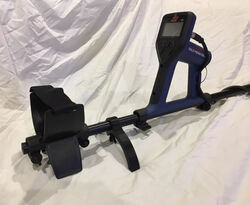 BALLARAT 3D GOLD MONSTER 1000 + EQUINOX 800900 STAND